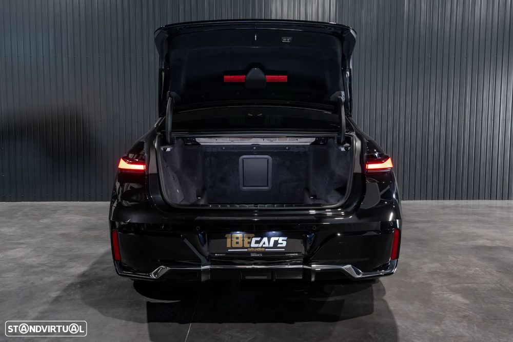 BMW 750 e xDrive - 57