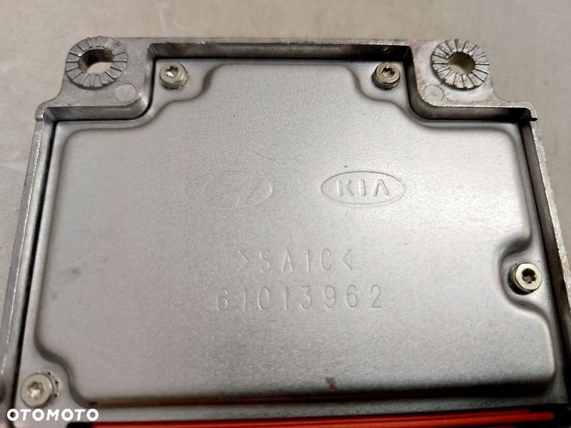 hyundai i40 moduł poduszek powietrznych sensor moduł airbag 95910-3z300 - 8