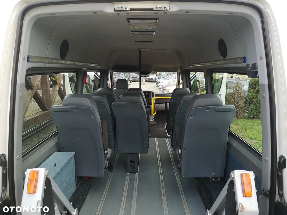 Volkswagen Crafter - 17