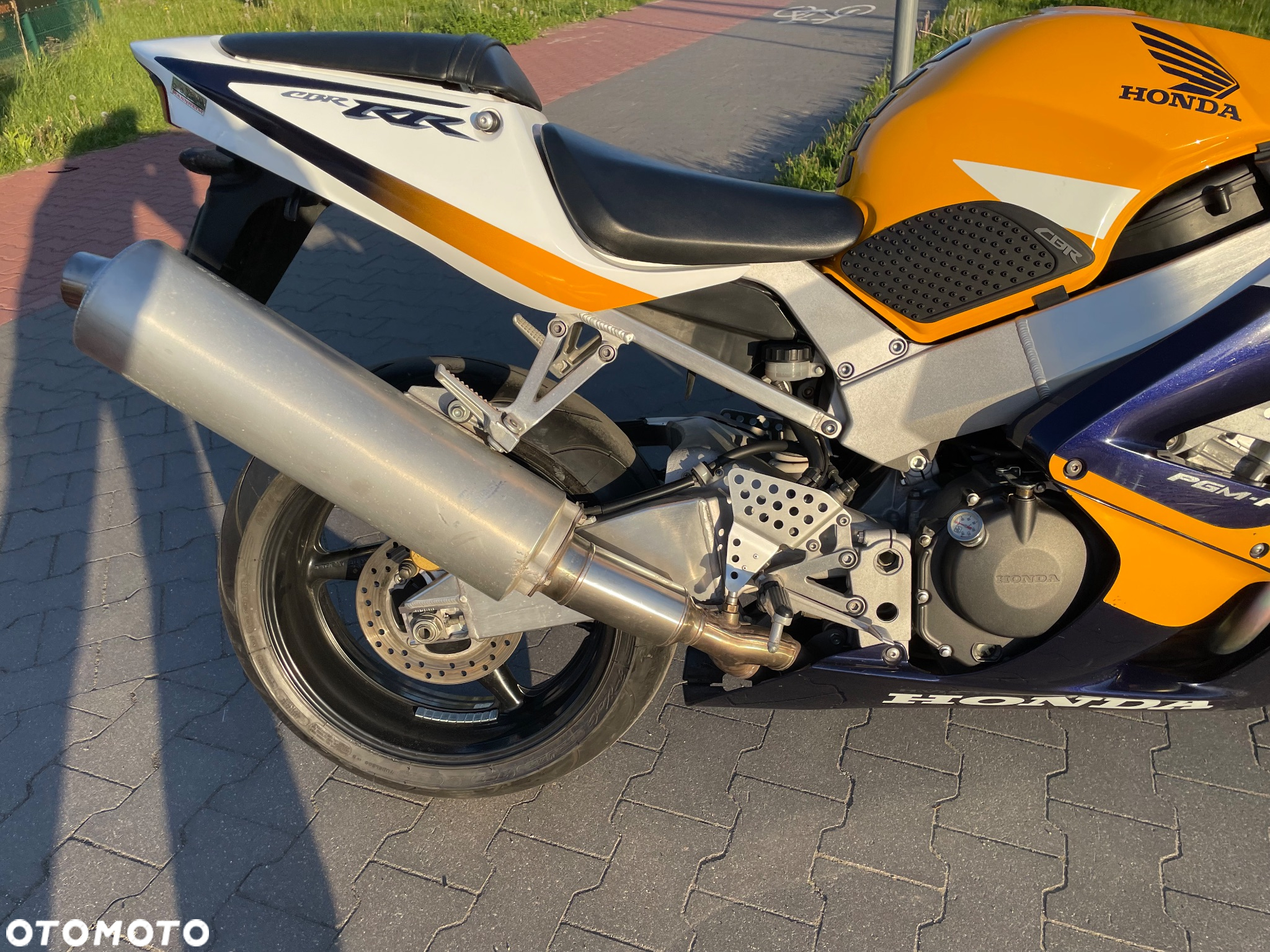 Honda CBR - 3