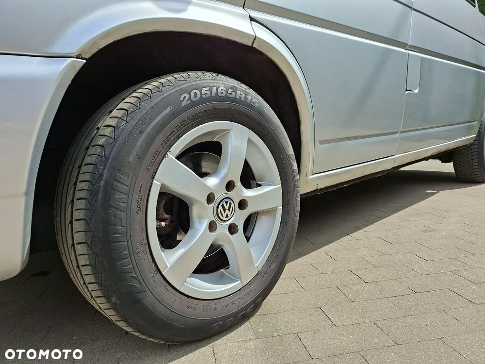 Volkswagen Multivan - 29
