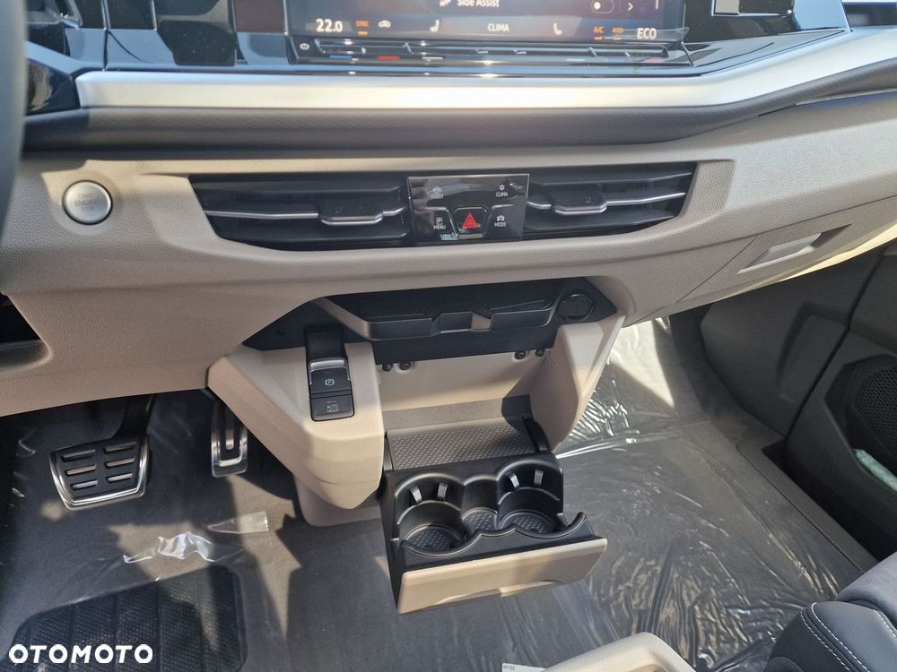 Volkswagen Multivan - 17