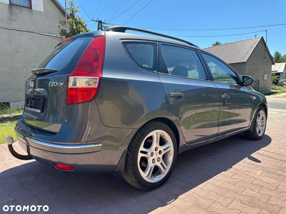 Hyundai i30 1.6 Premium - 9