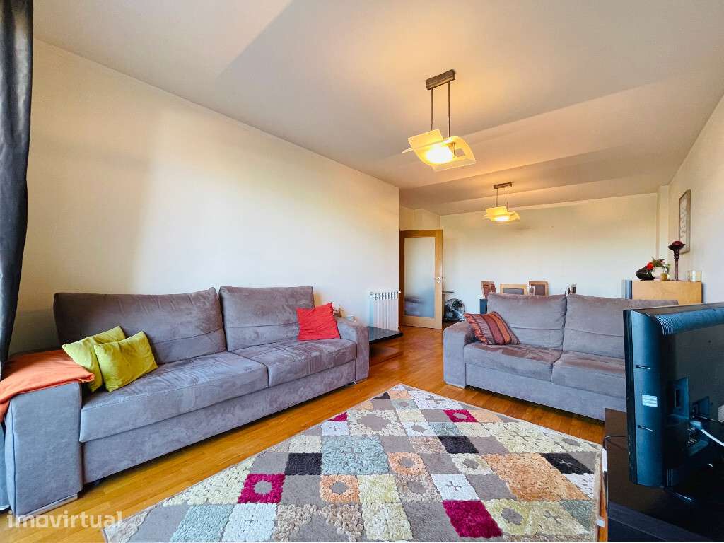 Apartamento T2 com lugar de garagem em zona de Matosinhos - Grande imagem: 3/16