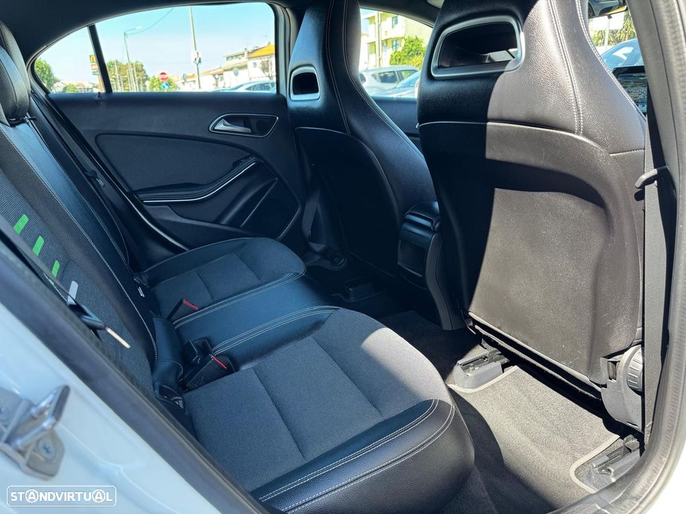 Mercedes-Benz A 180 d Fleet Pack Urban - 14