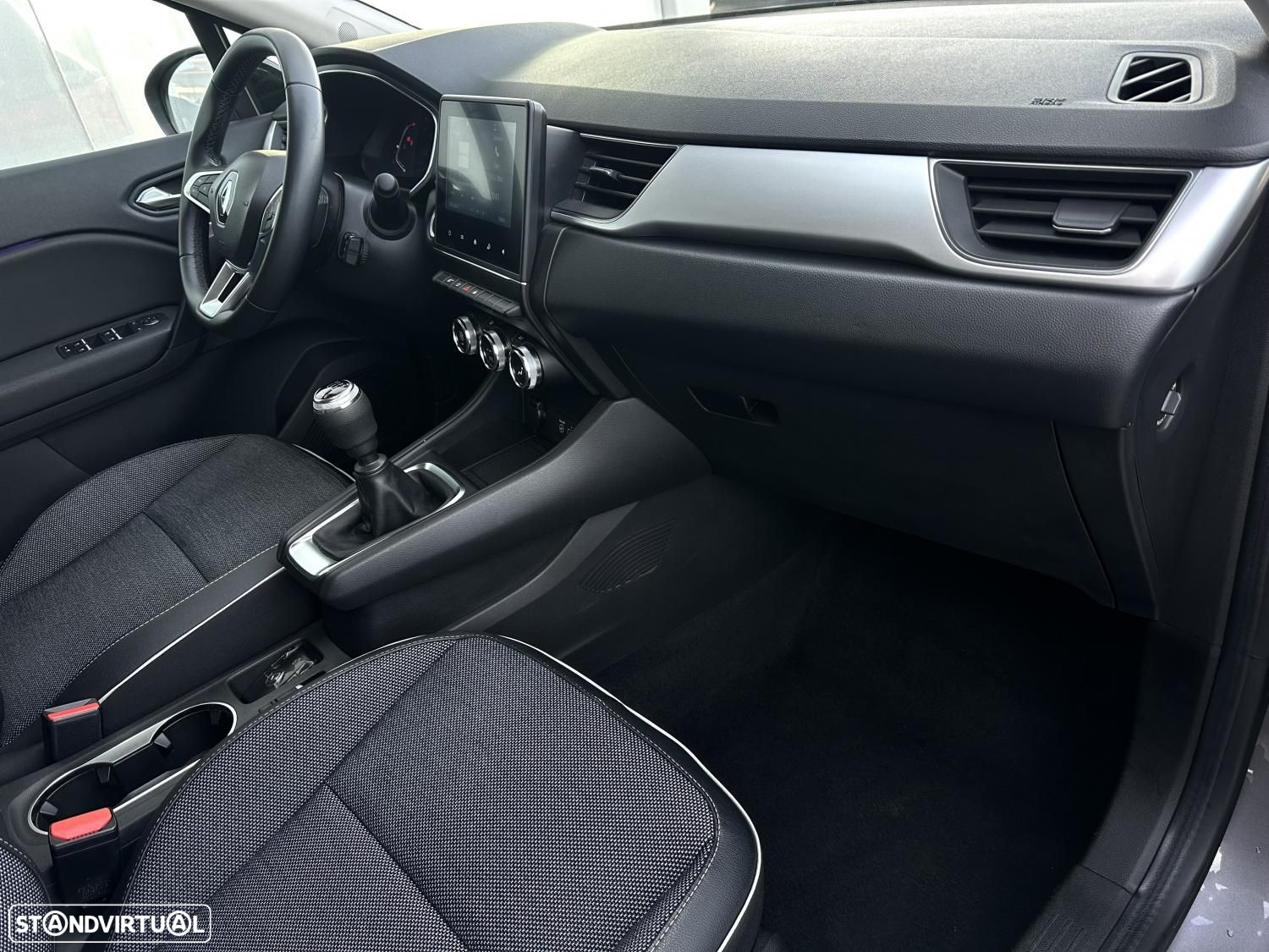 Renault Captur 1.0 TCe Exclusive - 18