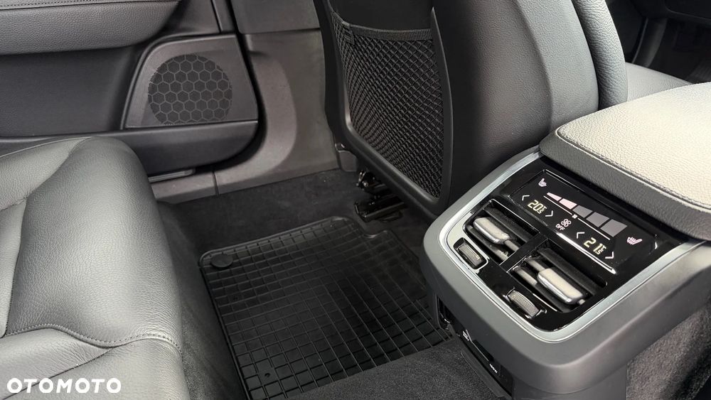 Volvo S90 - 21