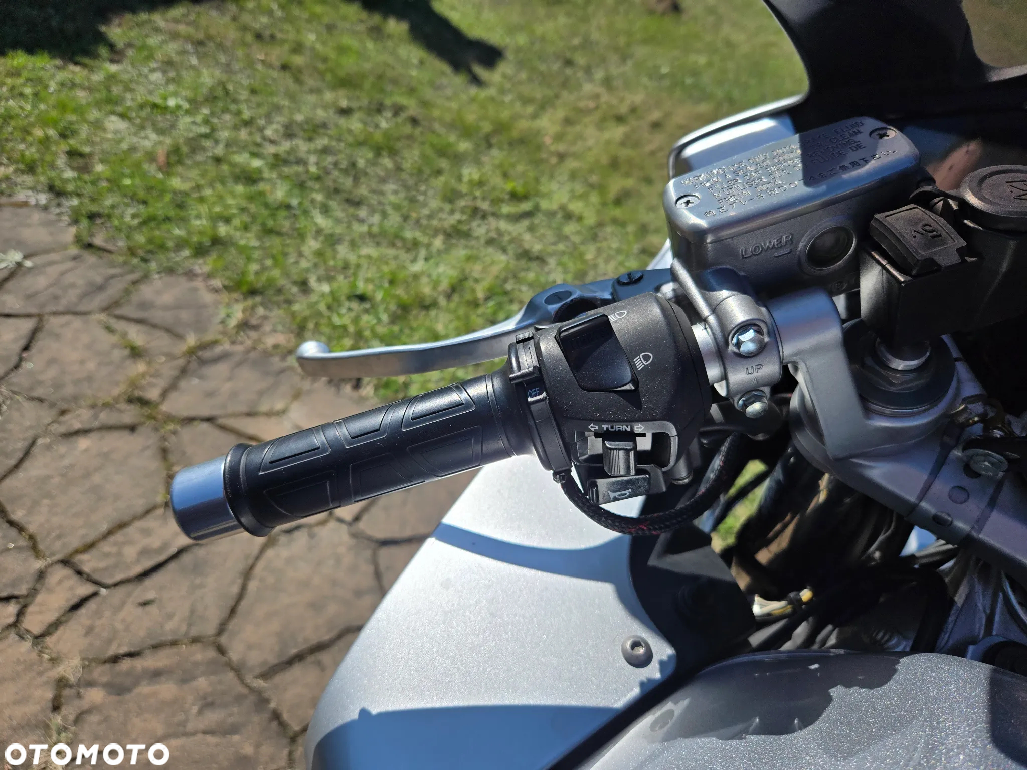 Honda VFR - 16