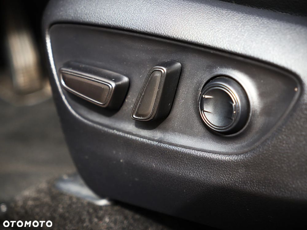 Toyota RAV4 2.5 Hybrid Executive 4x4 - 17