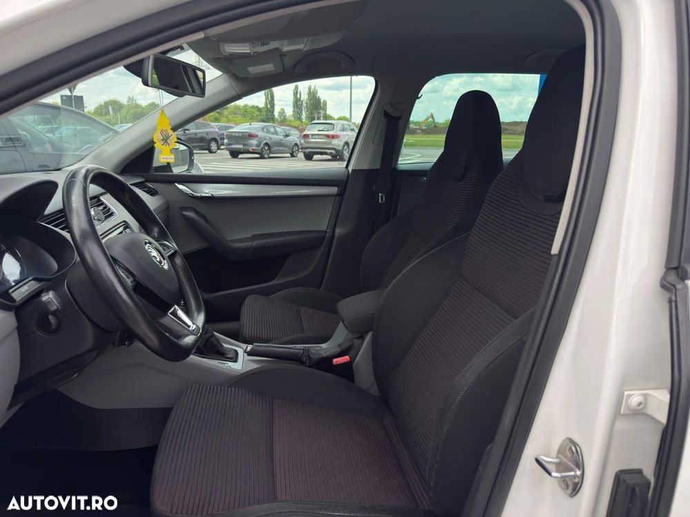 Skoda Octavia 2.0 TDI 4X4 DSG Style - 5