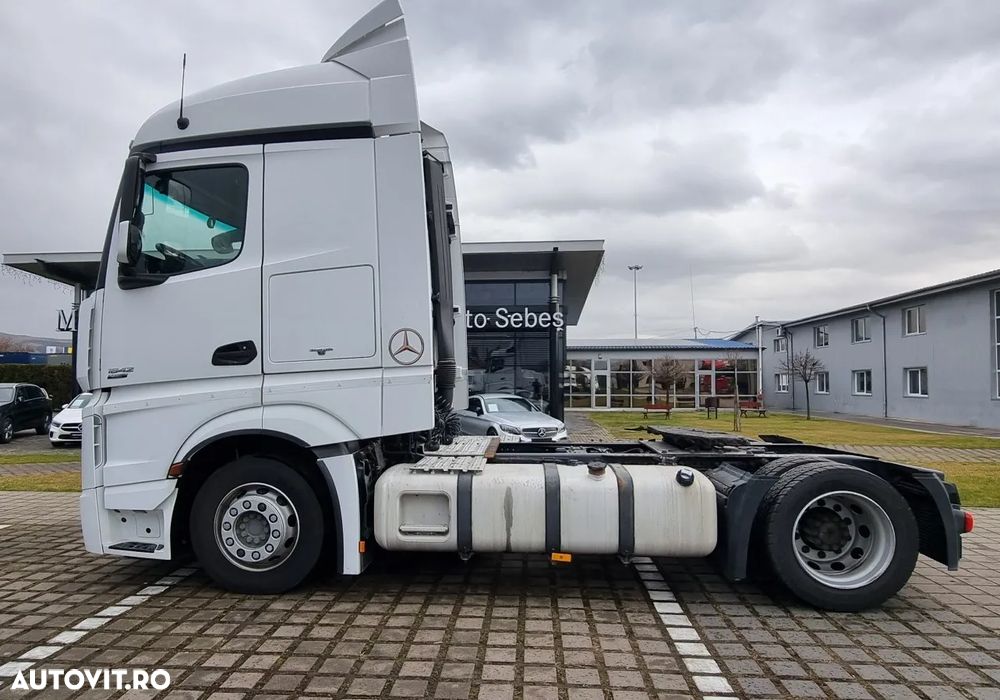 Mercedes-Benz Actros - 2