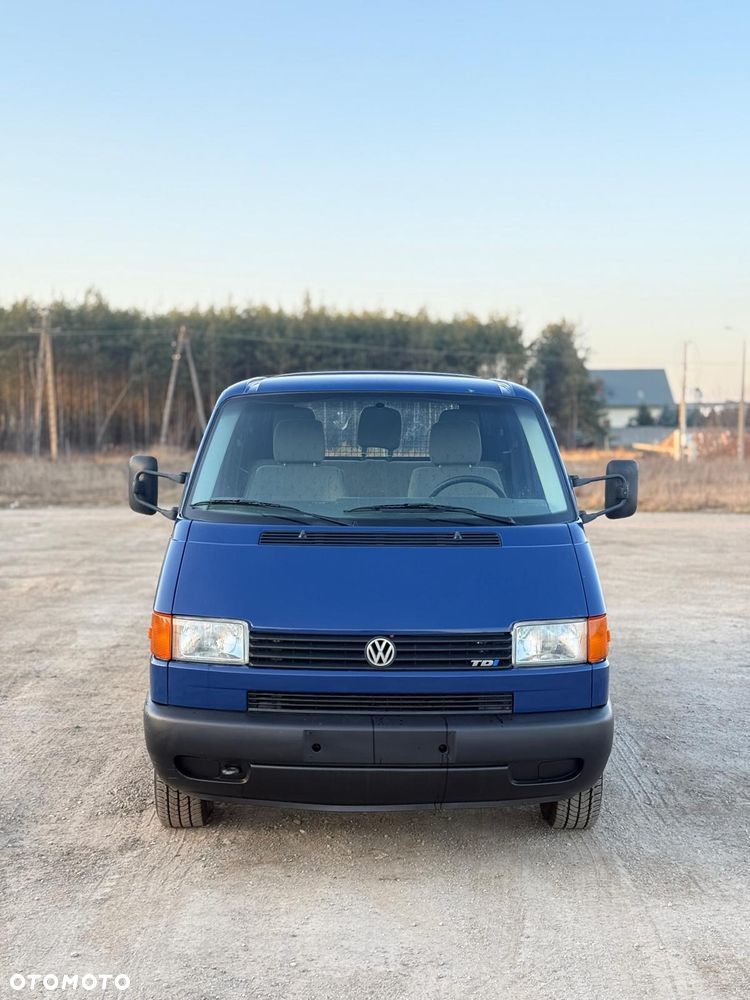 Volkswagen Transporter - 2