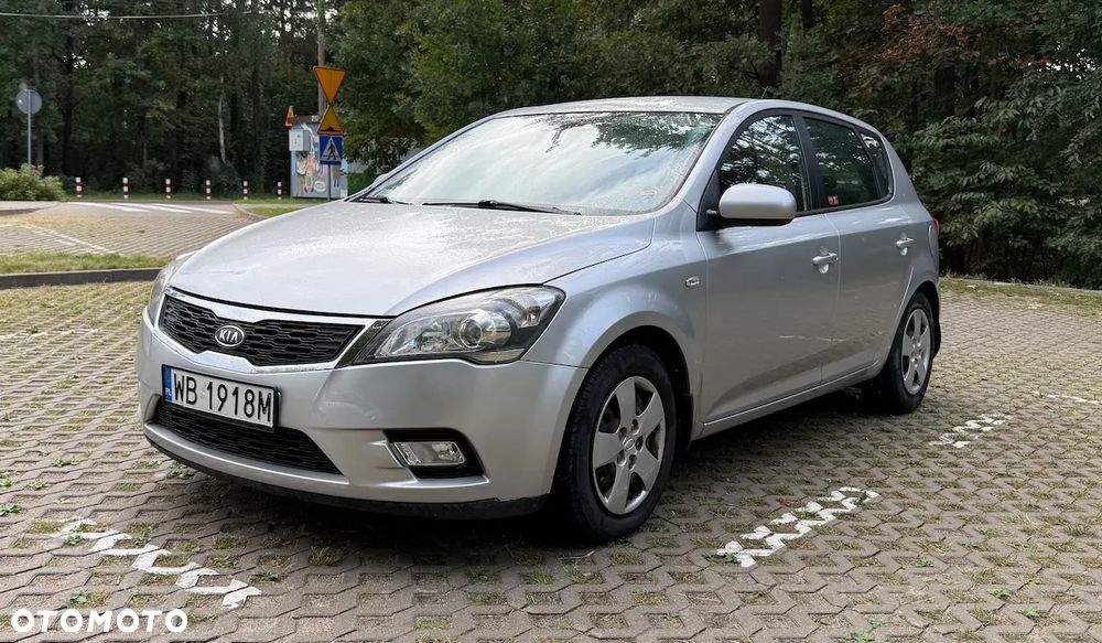 Kia Ceed 1.6 Crdi Comfort - 1