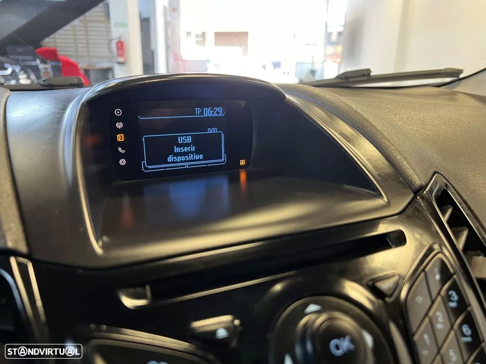 Ford Fiesta 1.0 EcoBoost Connected - 35