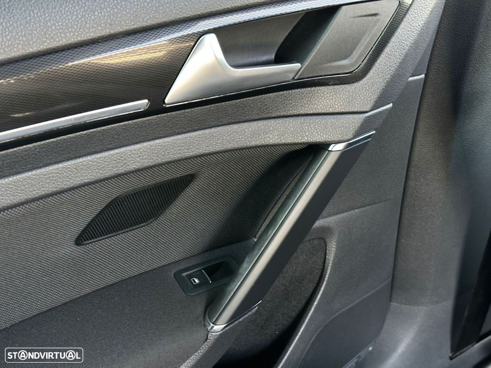 VW Golf GTD BlueMotion - 12