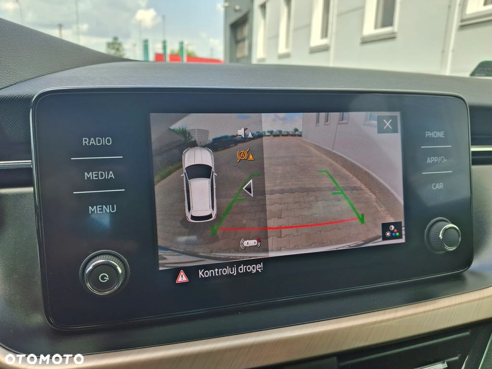 Skoda Kamiq 1.0 TSI Style DSG - 24