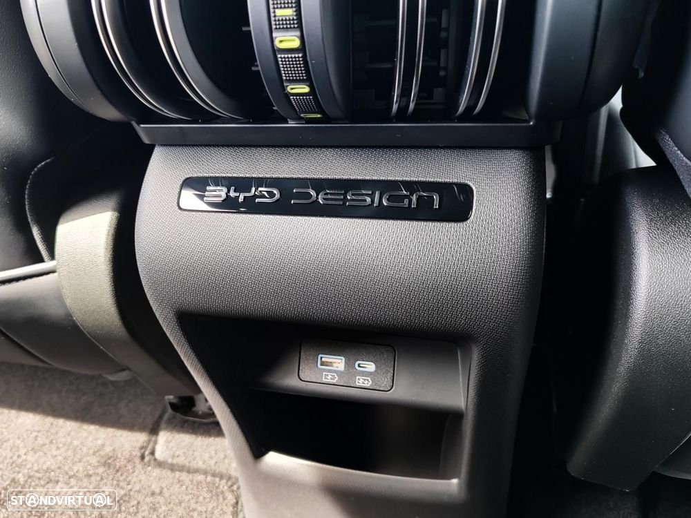 BYD Atto 3 60.48 kWh Comfort - 22