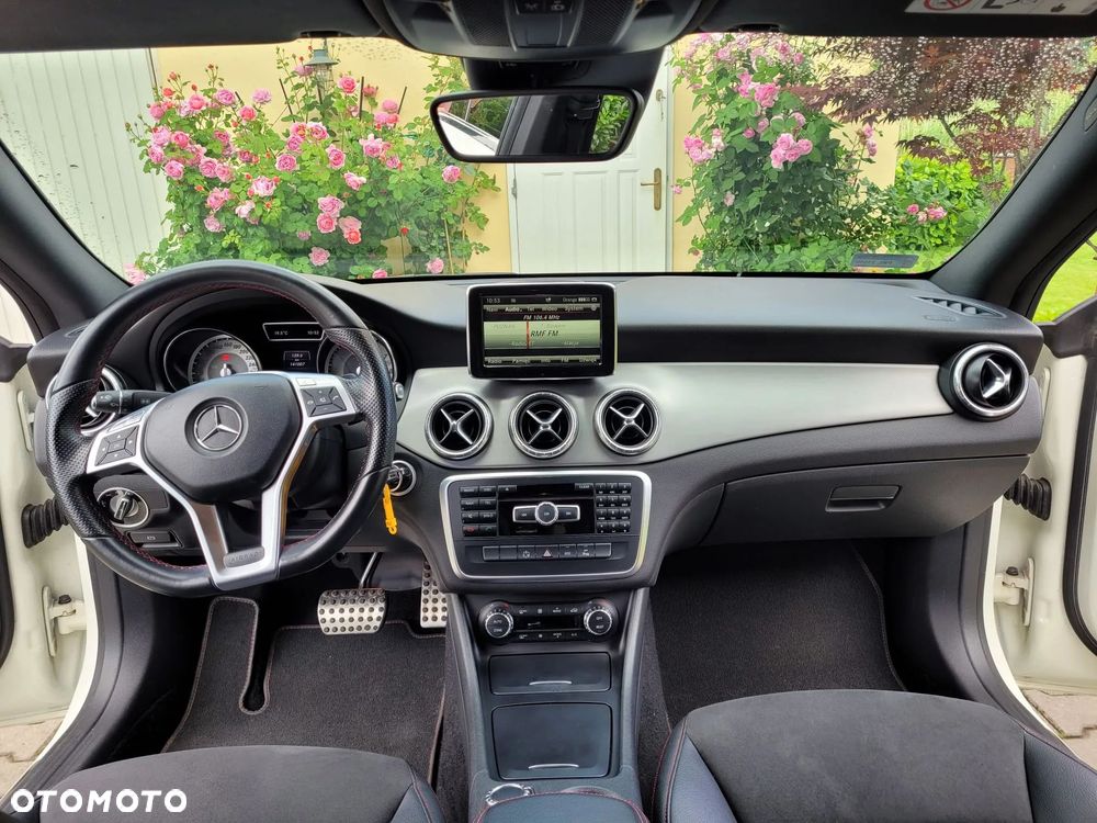 Mercedes-Benz CLA 250 4-Matic Sport - 10