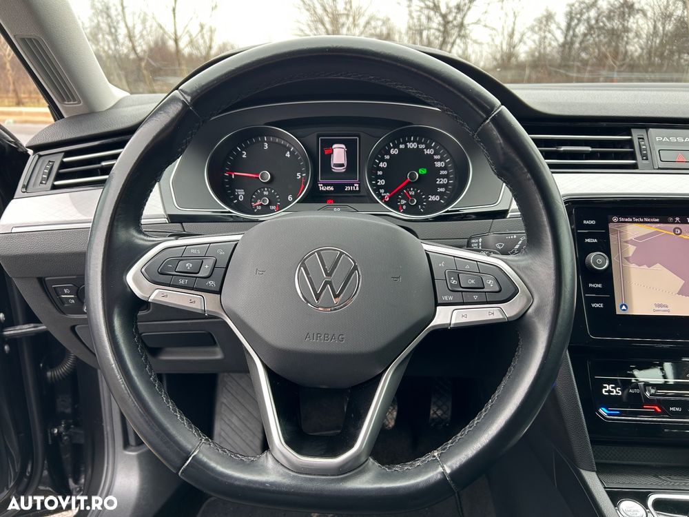 Volkswagen Passat - 13