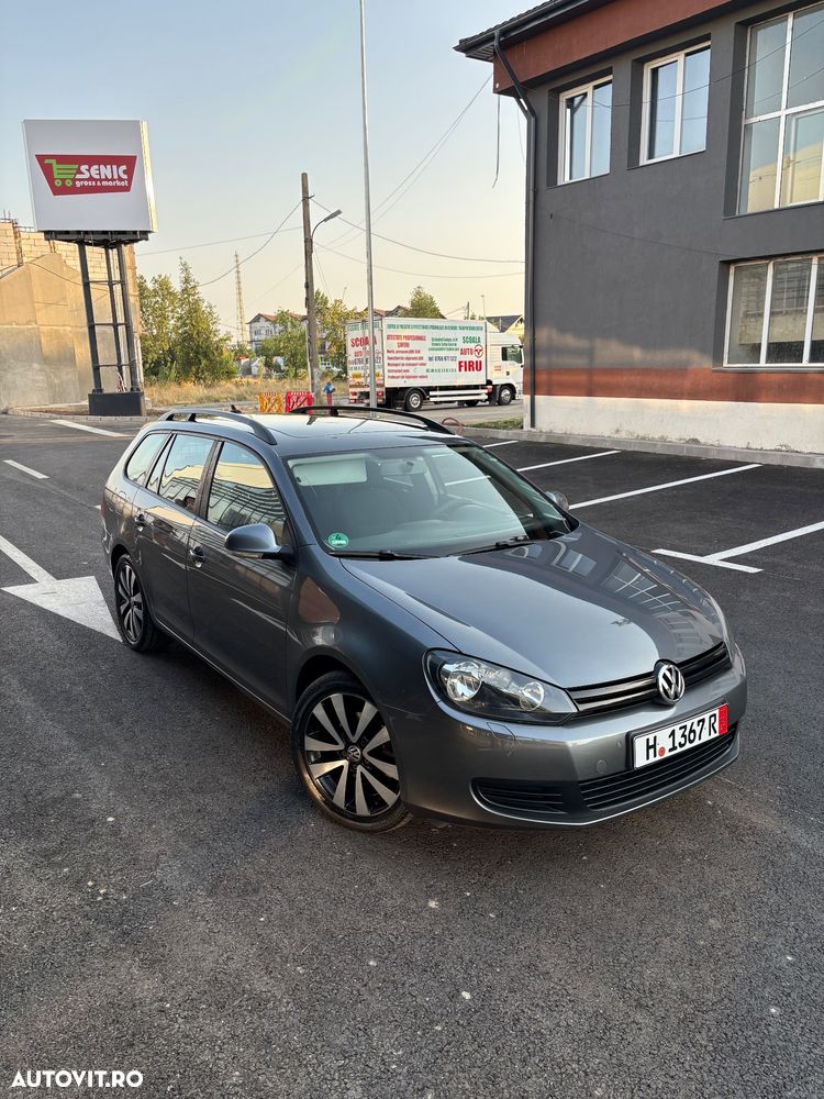 Volkswagen Golf - 1