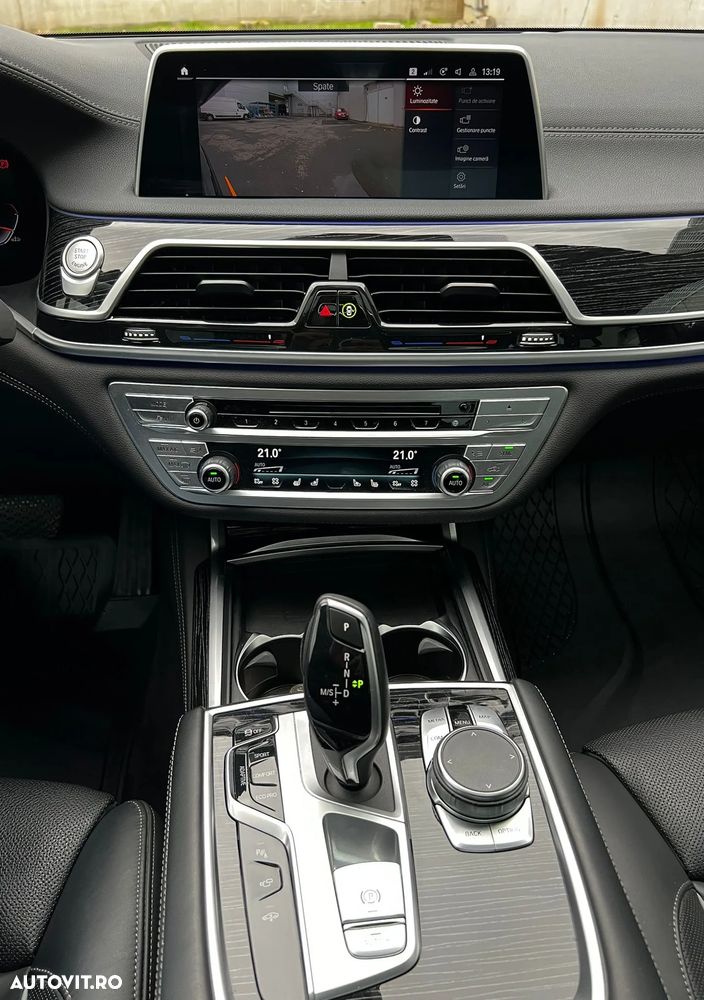 BMW Seria 7 730d xDrive MHEV - 14