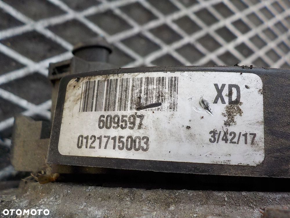 VOLKSWAGEN PASSAT B6 2.0 TDI ALTERNATOR 0121715003 - 2