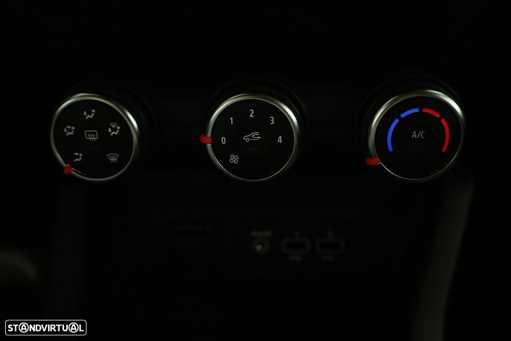 Renault Clio 1.0 TCe Evolution - 13