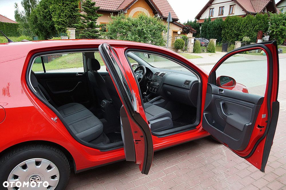 Volkswagen Golf 1.6 Comfortline - 16