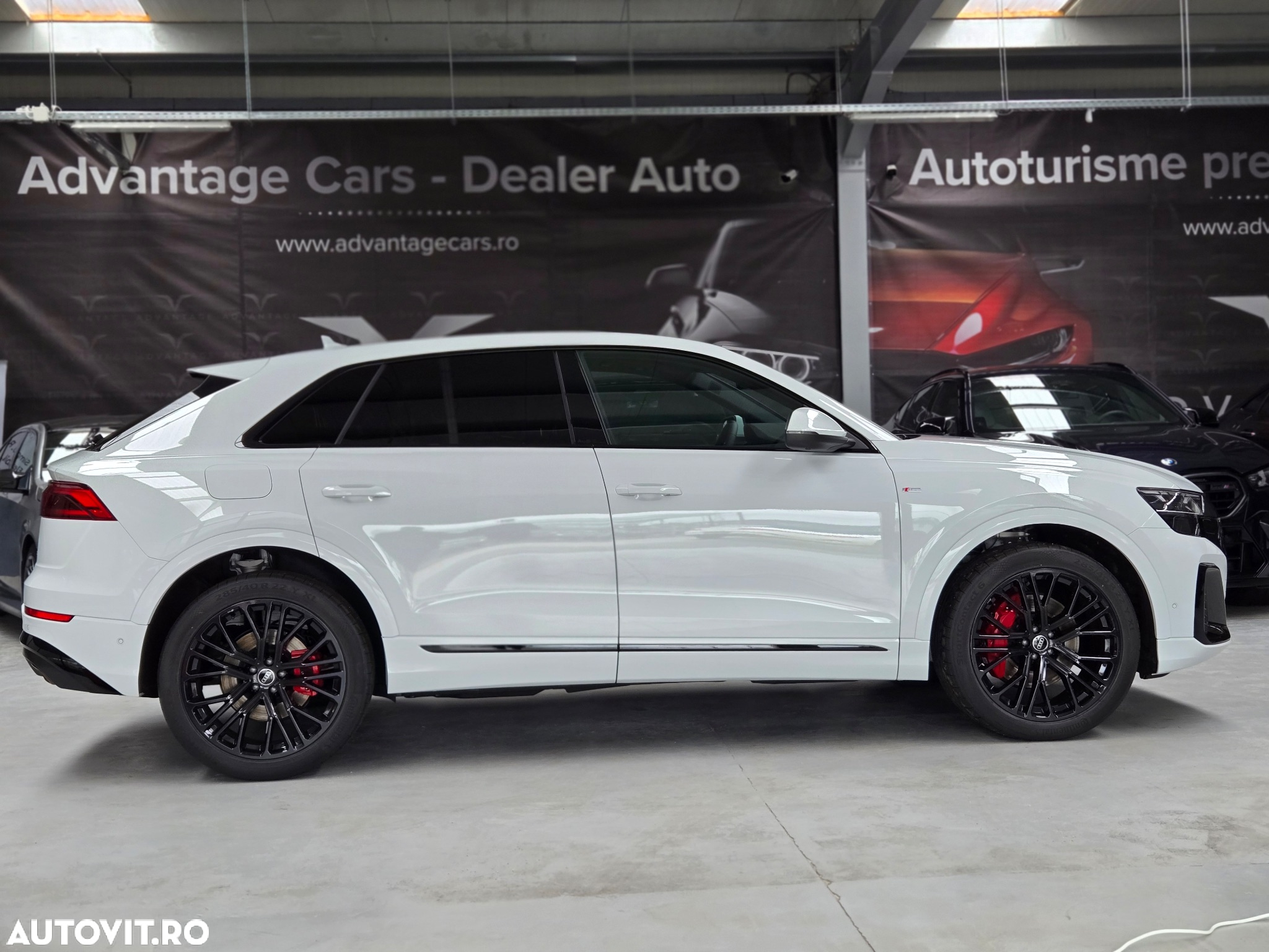 Audi Q8 55 TFSI quattro Tiptronic - 13