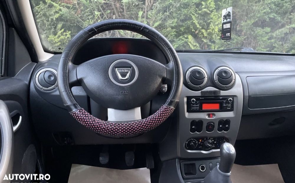 Dacia Duster 1.6 4x2 Laureate - 31