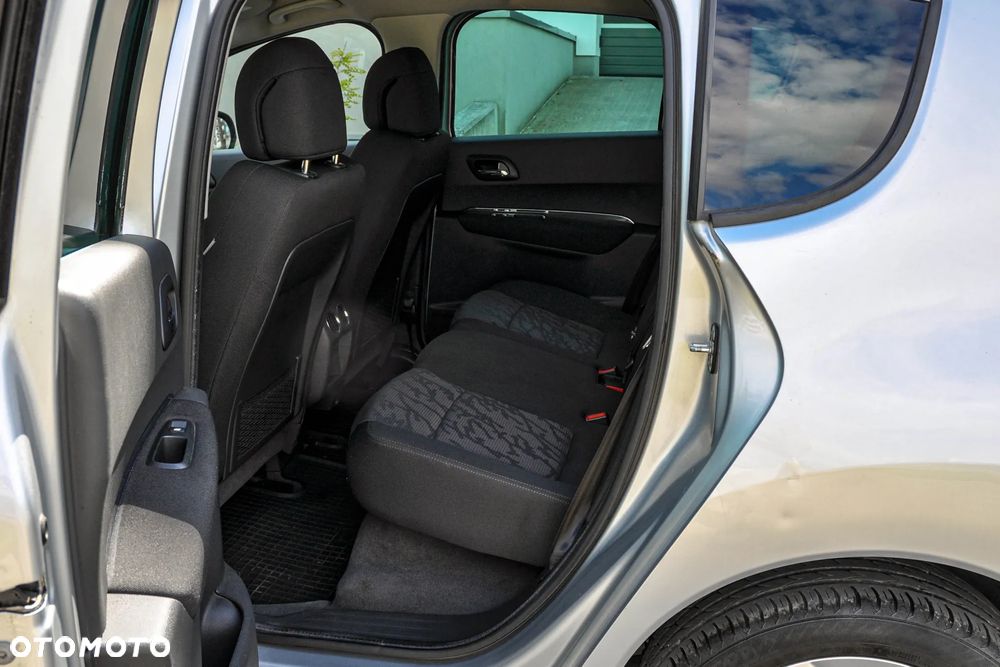 Peugeot 3008 - 8