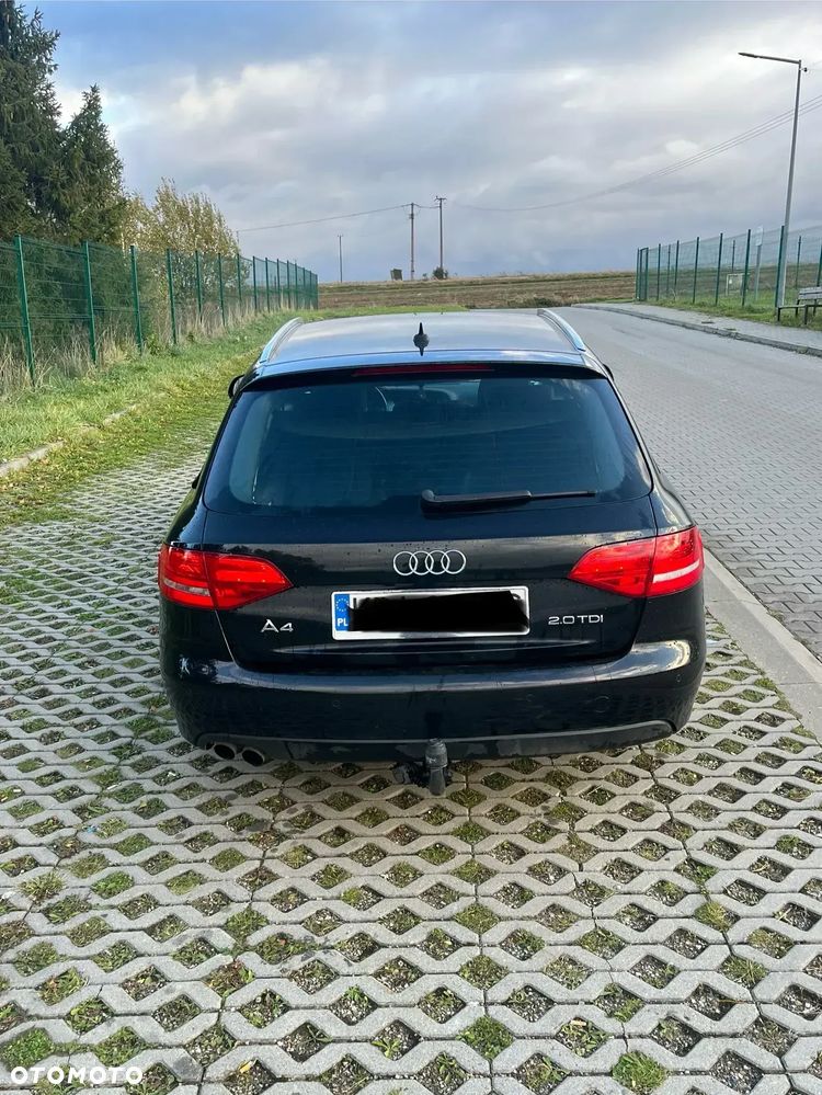 Audi A4 Avant - 4