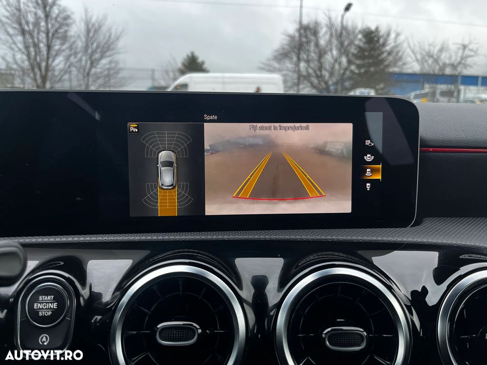 Mercedes-Benz A 220 4Matic 7G-DCT AMG Line - 22