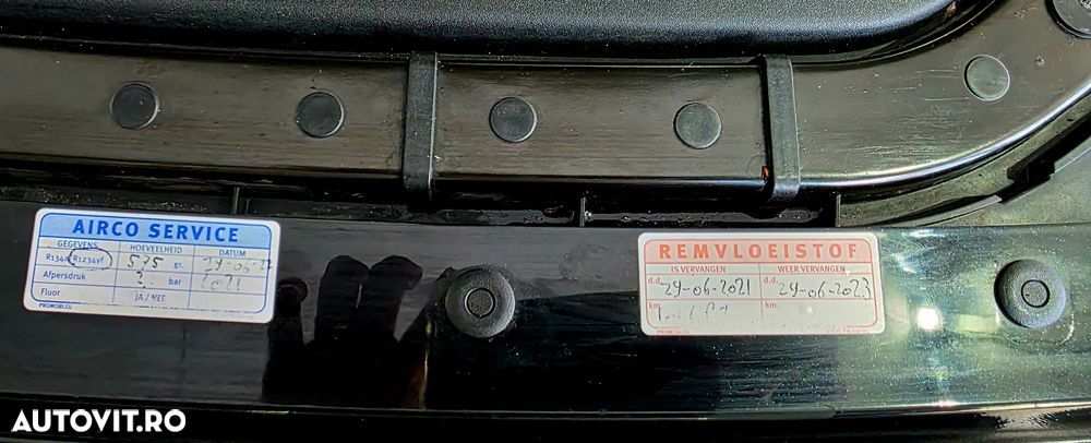 Volvo V40 D3 Geartronic RDesign - 24
