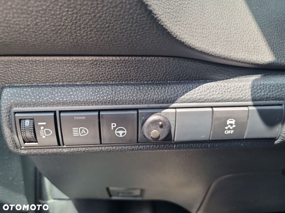 Toyota Corolla 1.8 Hybrid Comfort - 23