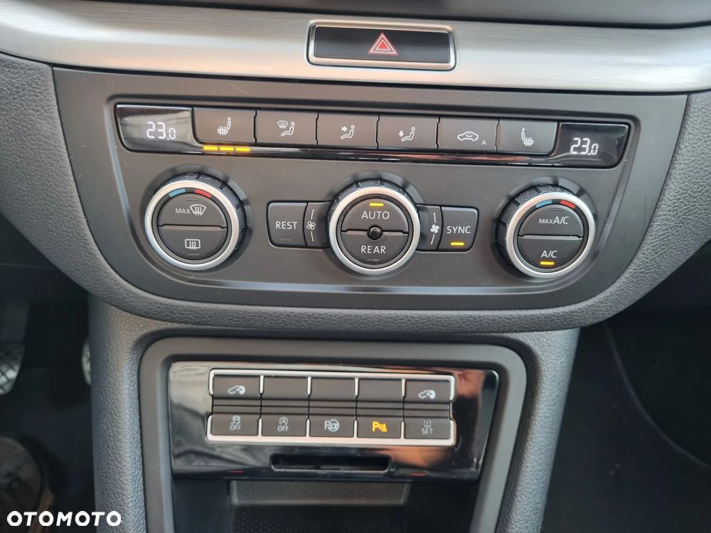 Volkswagen Sharan 1.4 TSI BlueMotion Technology Cup - 16