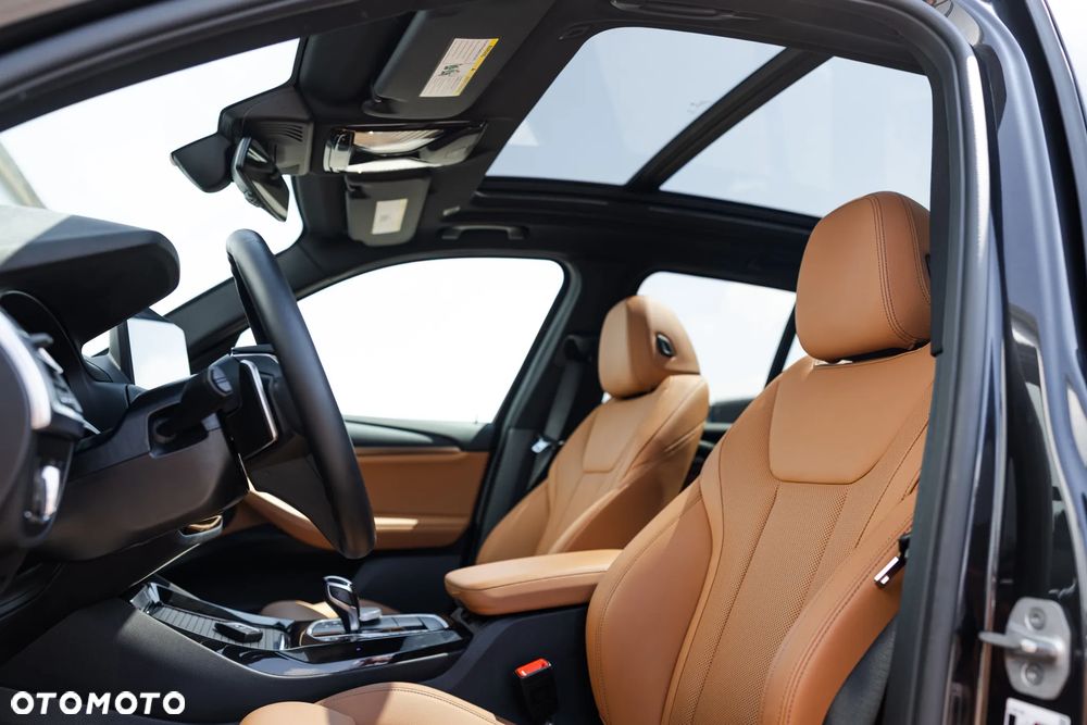 BMW X3 xDrive30i - 28