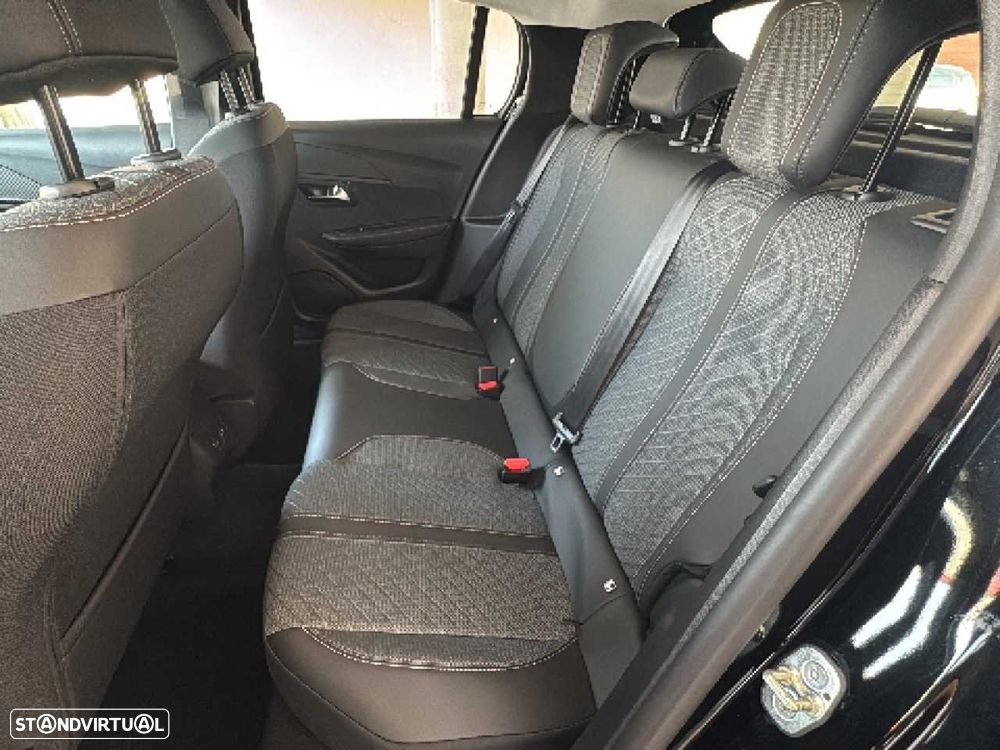Peugeot 208 1.2 PureTech Allure - 10