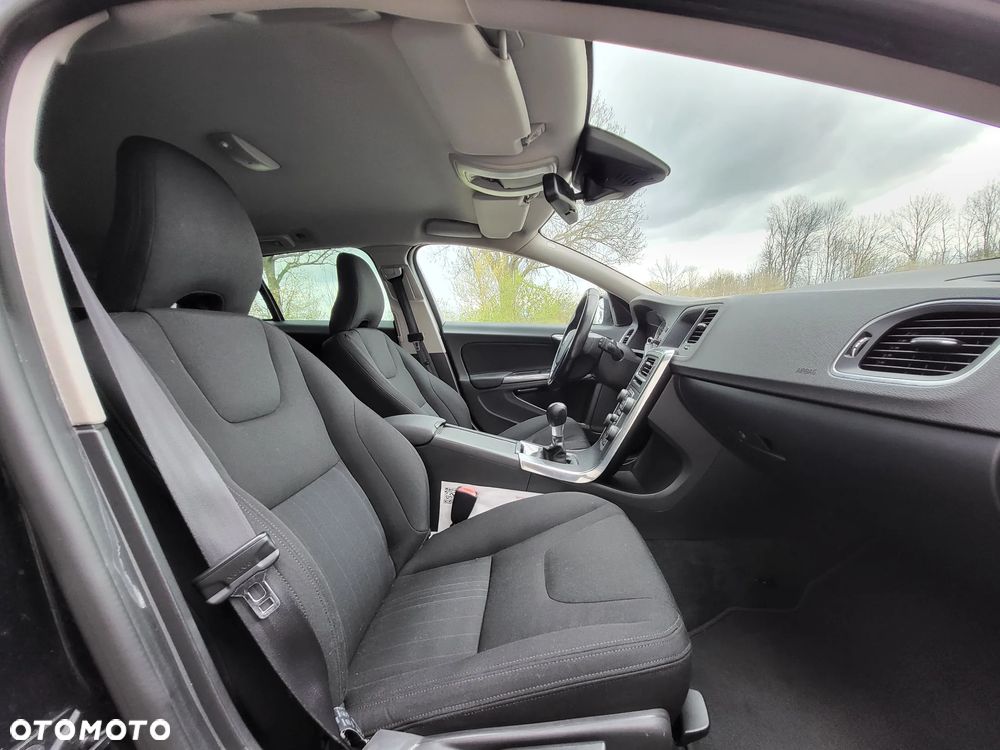 Volvo V60 - 16