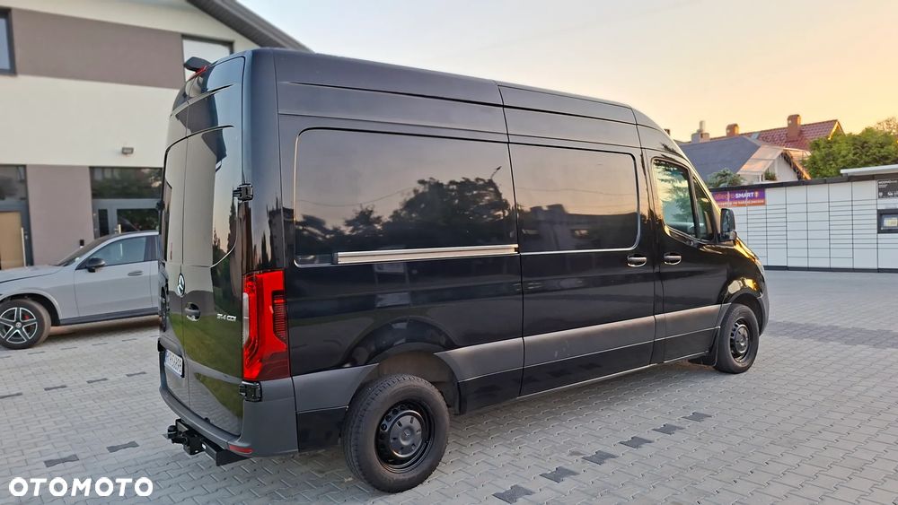 Mercedes-Benz Sprinter - 7