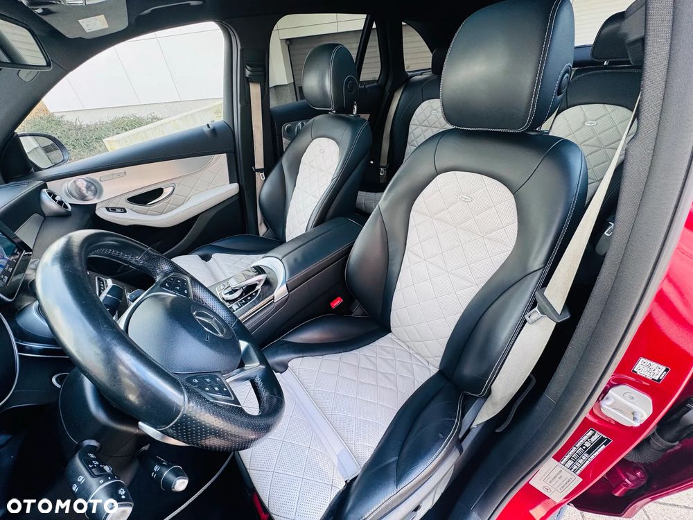 Mercedes-Benz GLC - 37