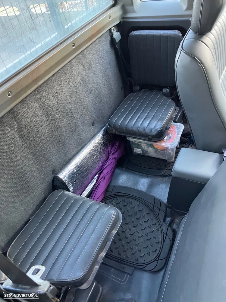 Nissan Pick Up 2.5 D King Cab - 6