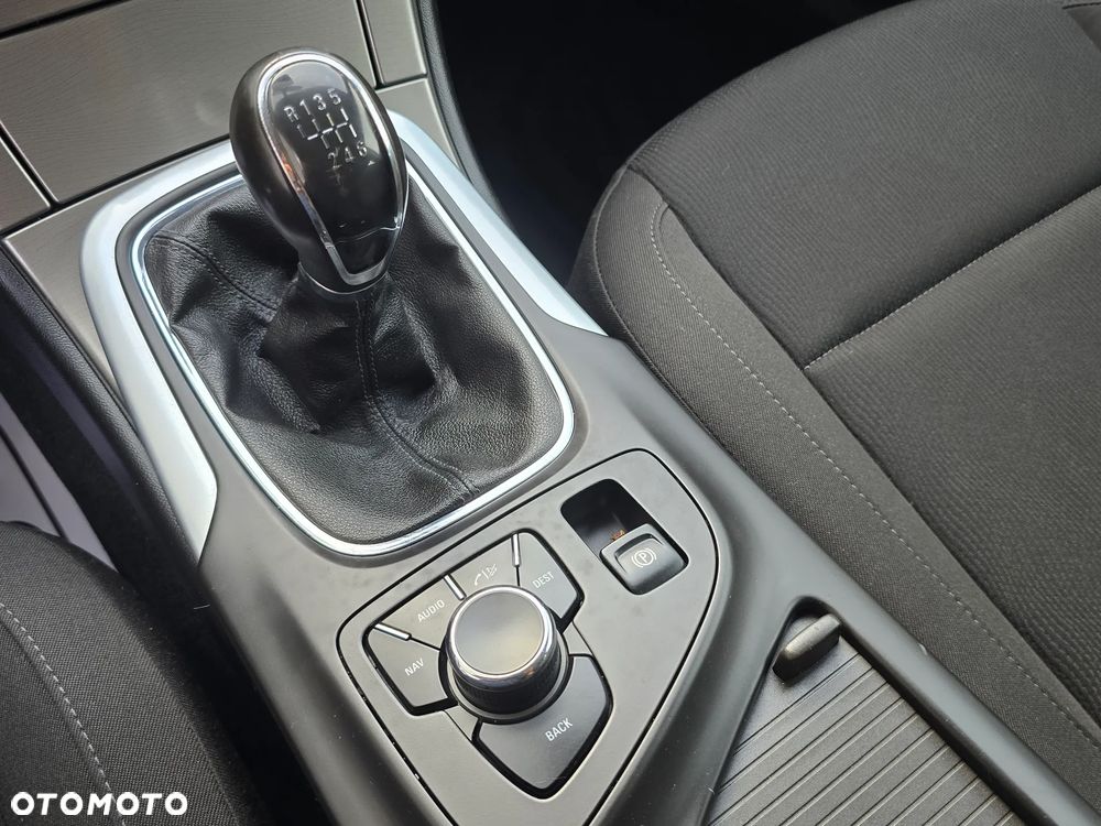 Opel Insignia 1.6 Turbo Cosmo - 32