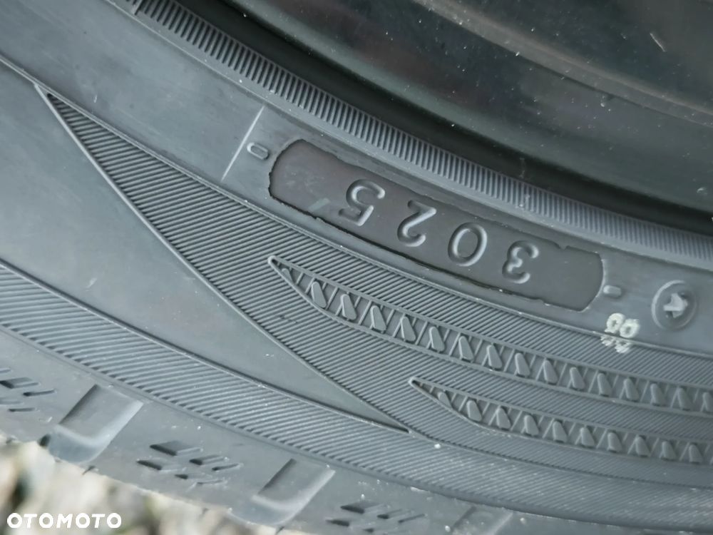 Bentley Continental GT V8 S - 31