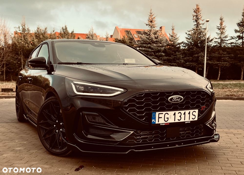 Ford Focus 2.3 EcoBoost ST X - 13
