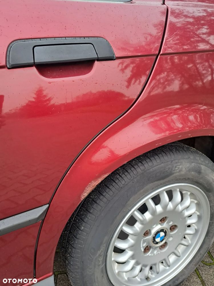 BMW Seria 3 318i Touring - 8