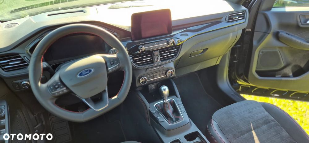 Ford Kuga 2.0 EcoBlue Hybrid ST-LINE - 13