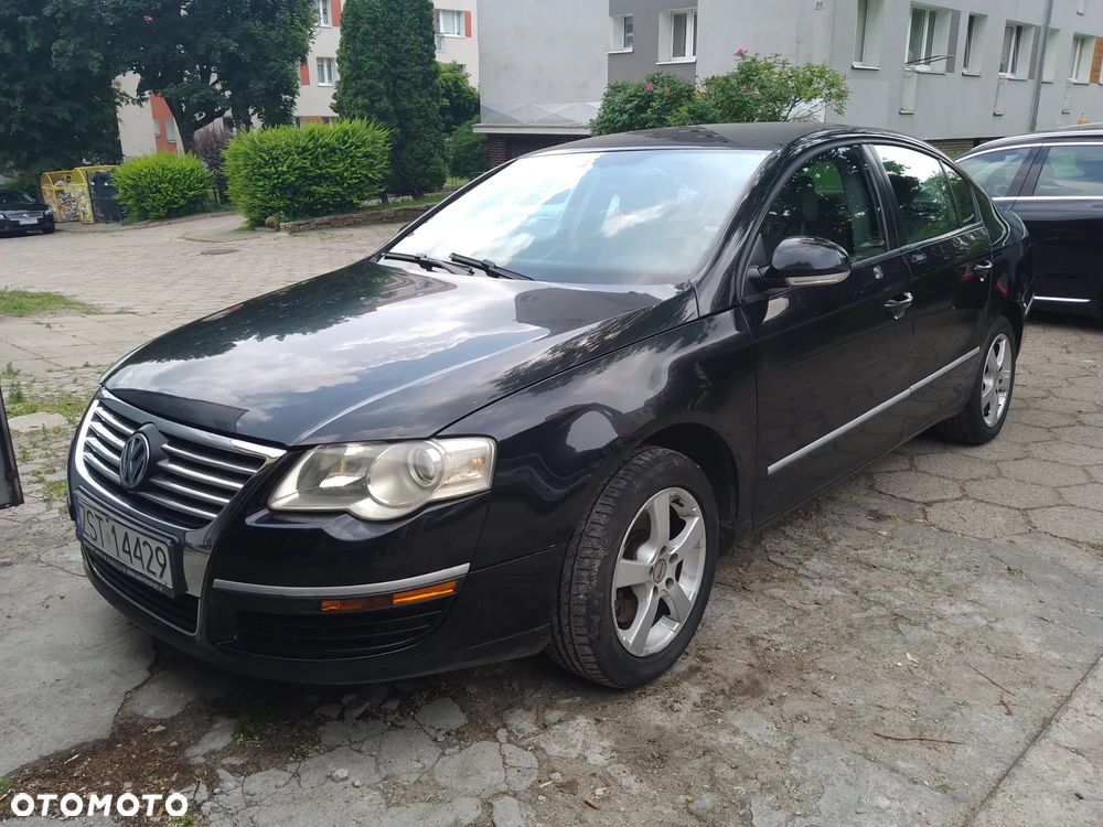 Volkswagen Passat 1.9 TDI Comfortline - 1