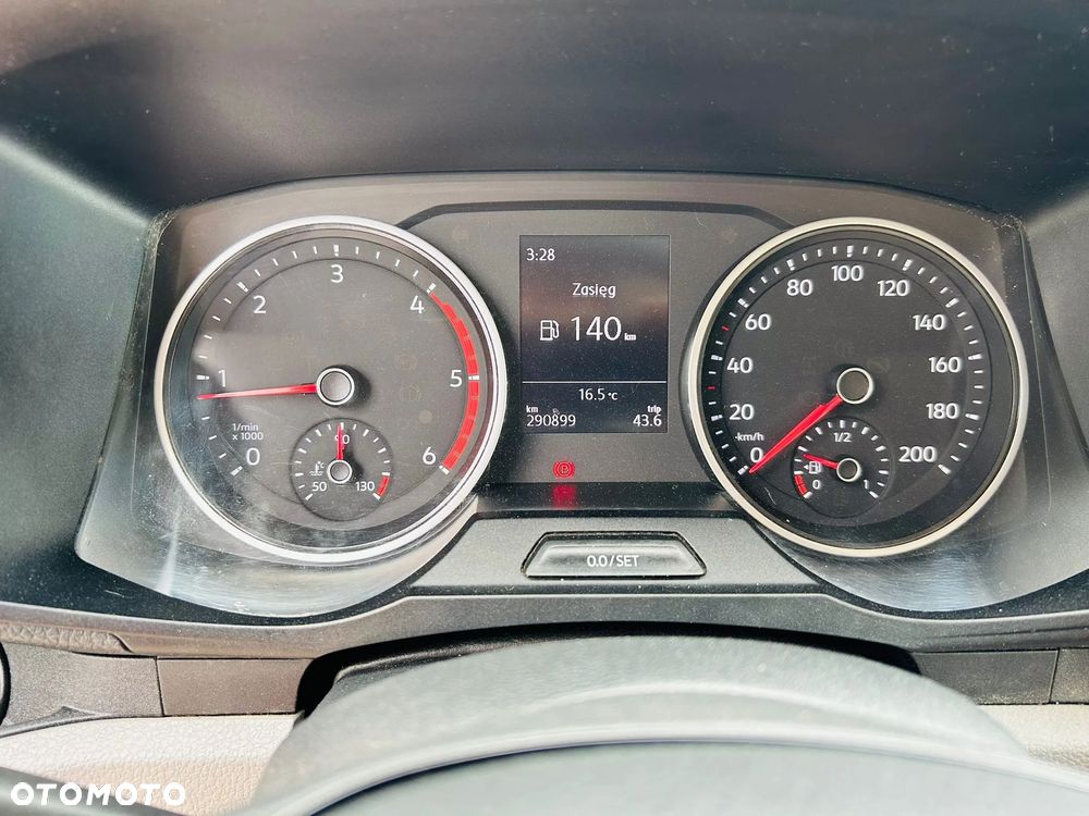 Volkswagen Crafter - 13