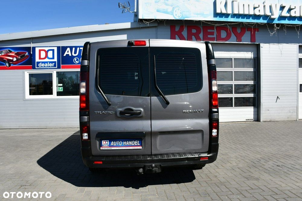 Renault Trafic - 12